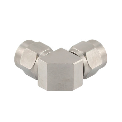 1.85mm 公头转 2.4mm 公头斜接直角适配器1